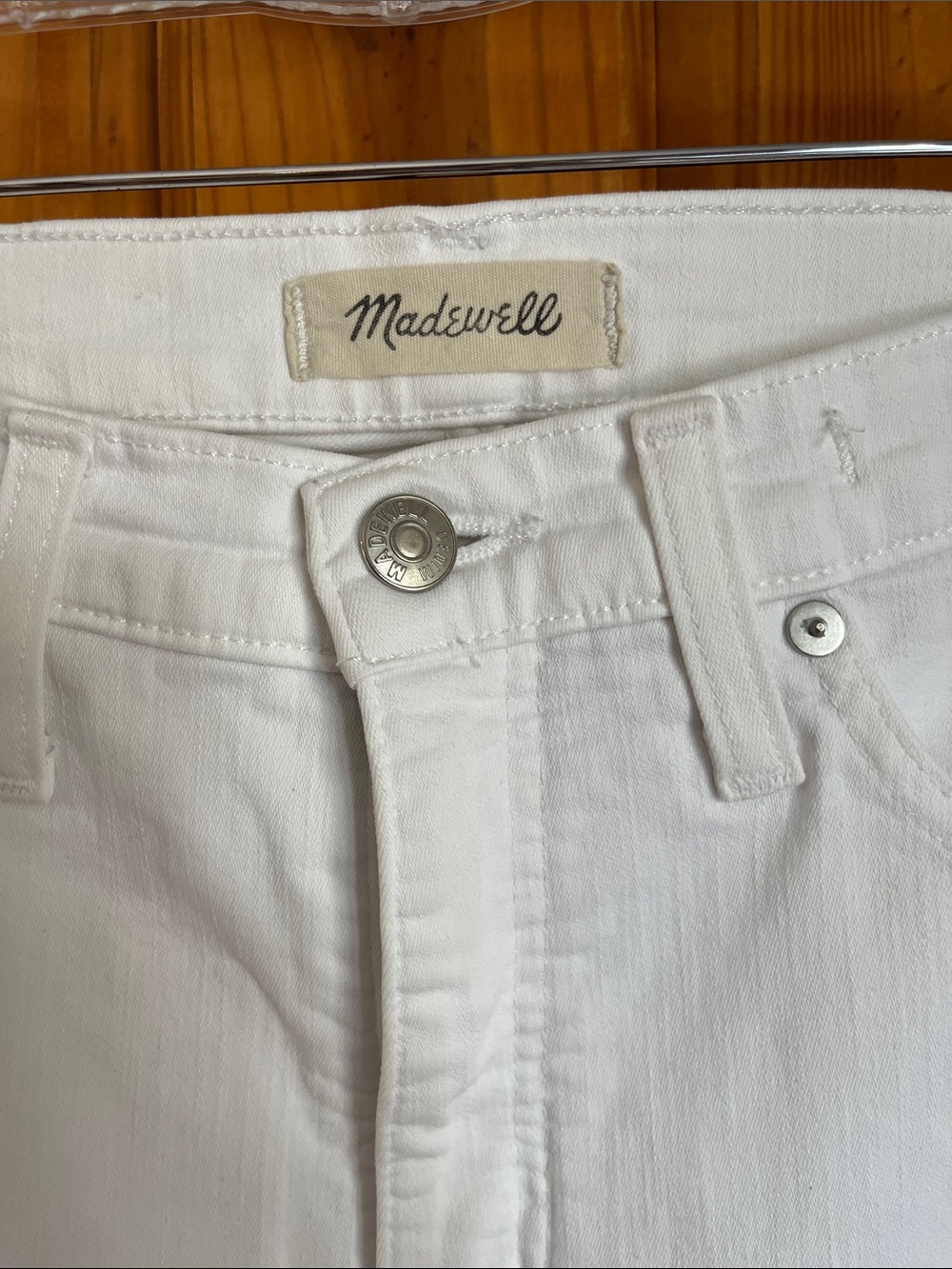 Madewell 9" High-Rise Skinny Jeans in Pure White - Picture 3 of 7